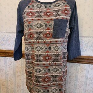 ON THE BYAS-- SOUTHWESTERN -TRIBAL- RED AZTEC PRINT T-SHIRT -3/4 SLEEVE-SIZE M